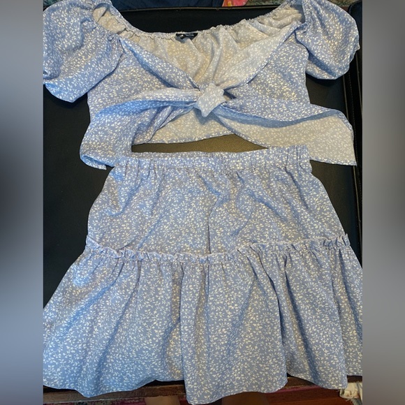 Shein Two-Piece Floral Set - Picture 1 of 6